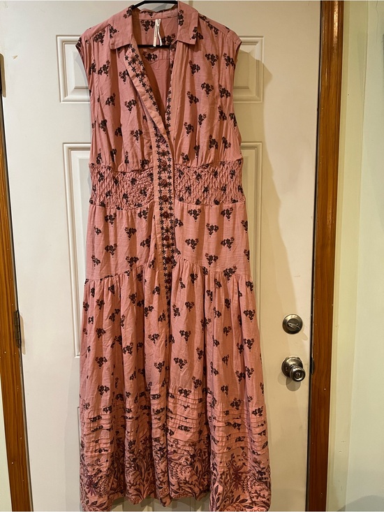 Anthropologie Dresses & Skirts - Anthropologie Dusty Pink Floral Maxi Dress with Smocked Waist Size 1X